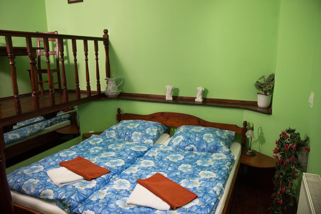 U Bláhů - ubytování v Šestajovickém pivovaru Šestajovice Chambre photo